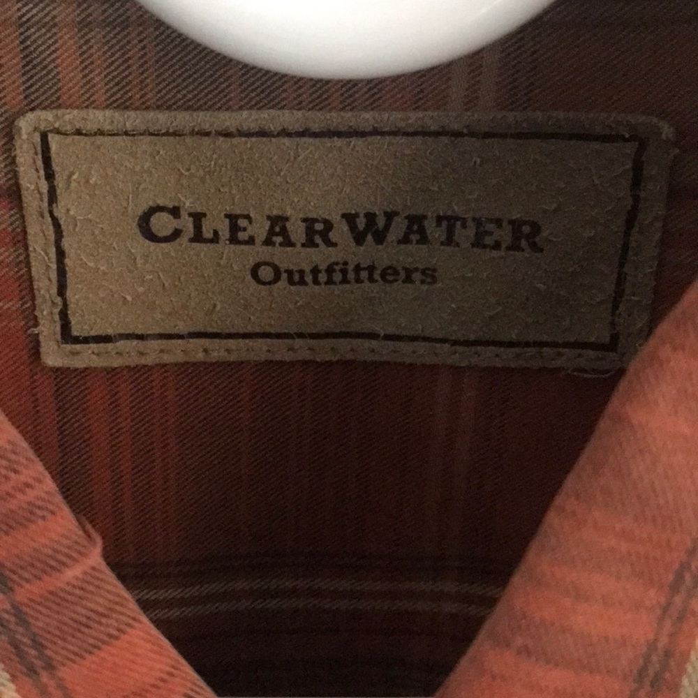 Button down - Picture 3 of 3
